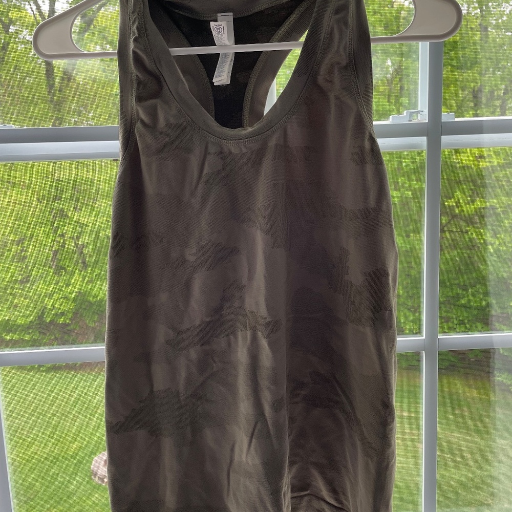 Green Camp Athleta Razorback